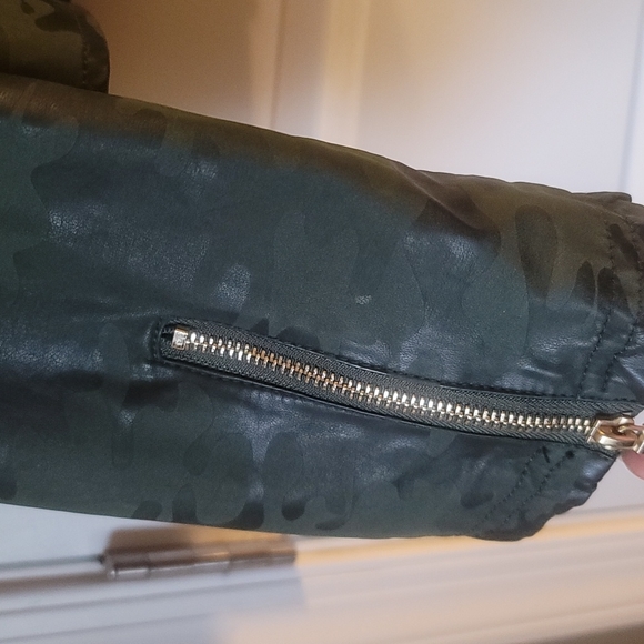 Jacket - Picture 2 of 2